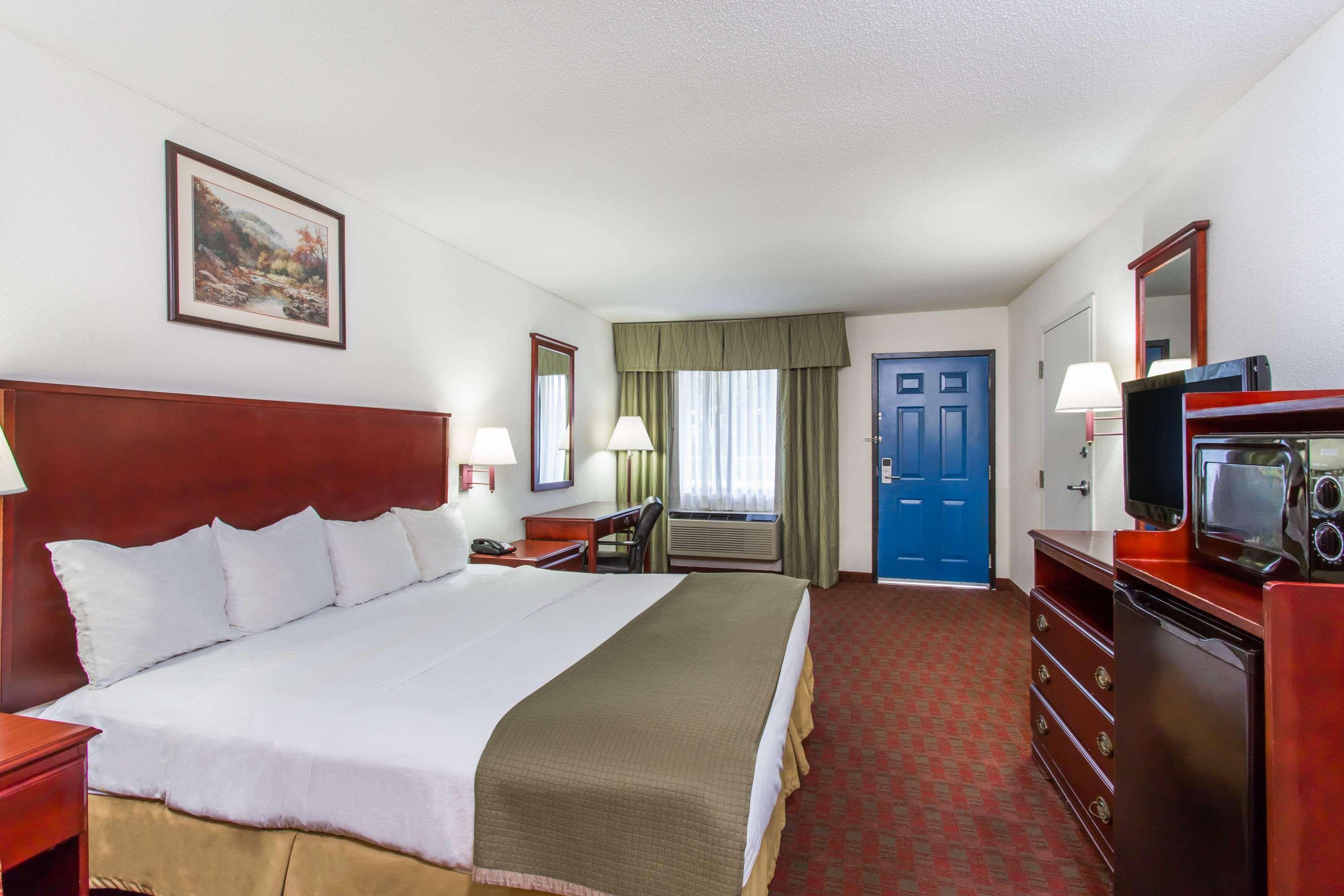 Motel Baymont &